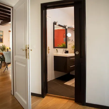 Carera Apartment *